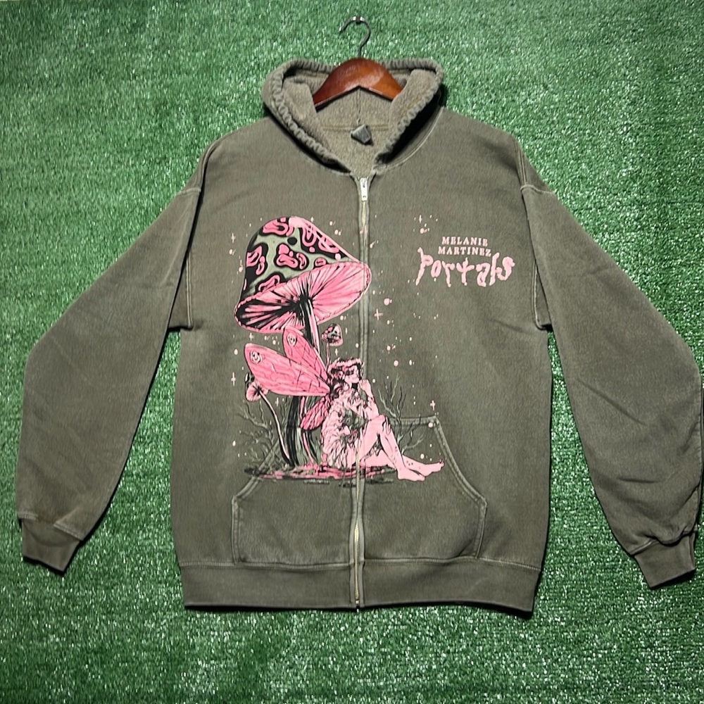 - Melanie Martinez Portals Zipper Hoodie Sz L
